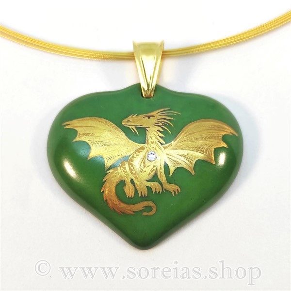 Smaragdgrünes Herz mit Goldenen Drachen